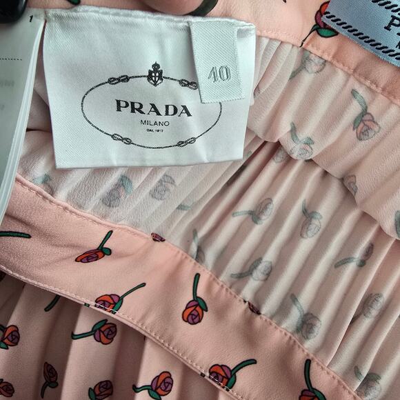 Prada 2017 Pink Pleated CDC Rose Print Midi Skirt Size 40 NWT - Picture 4 of 11